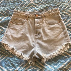 wild fable high rise light wash jean shorts